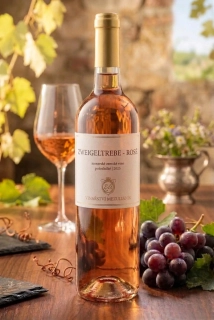 Zweigeltrebe - rosé 2025 | 0,75l polosladké | Zdeněk Mezuliáník